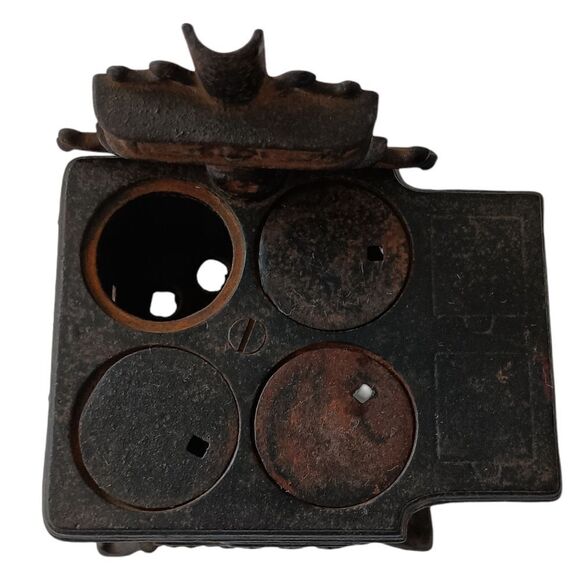 Queen Cast‎ Iron Stove Miniature Toy Salesman Sample Diorama Vintage Dollhouse. - Picture 5 of 16